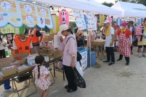 模擬店の賑わい