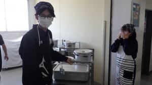 配膳01