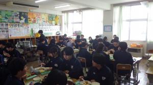 給食3